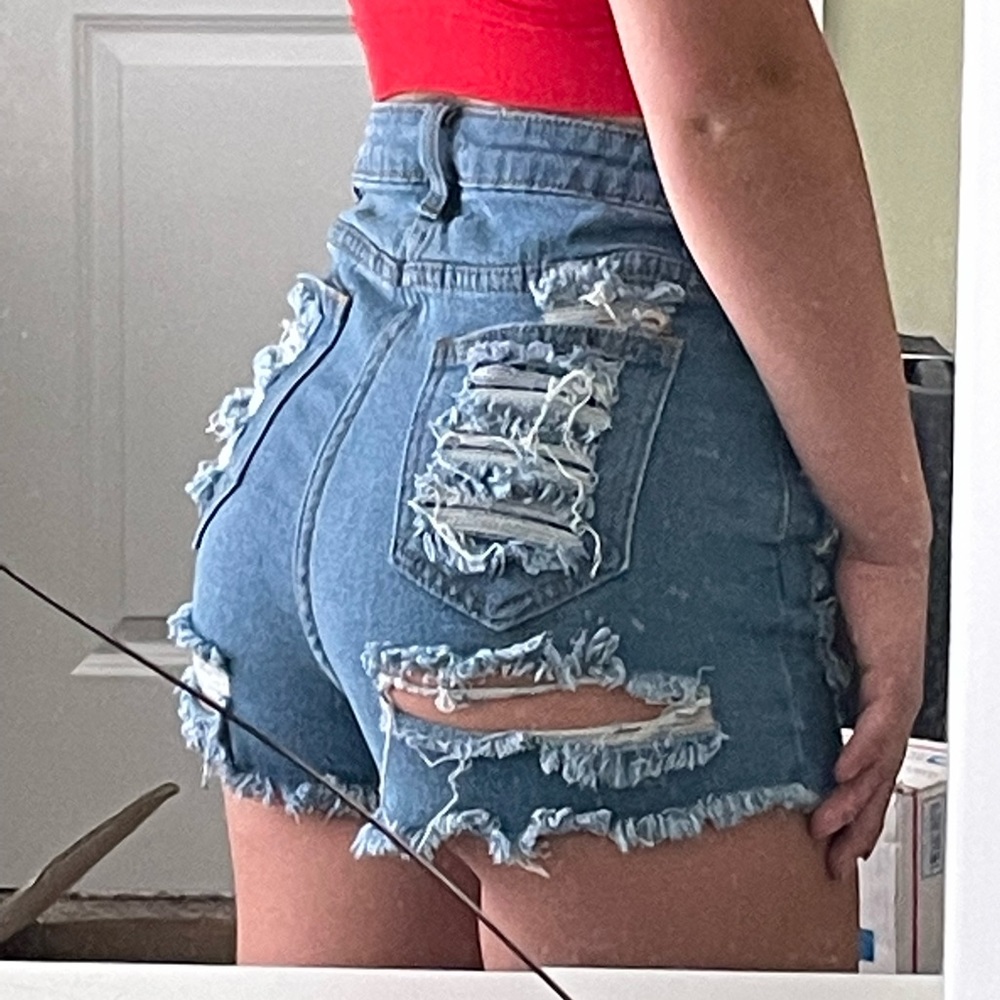 Ripped denim shorts